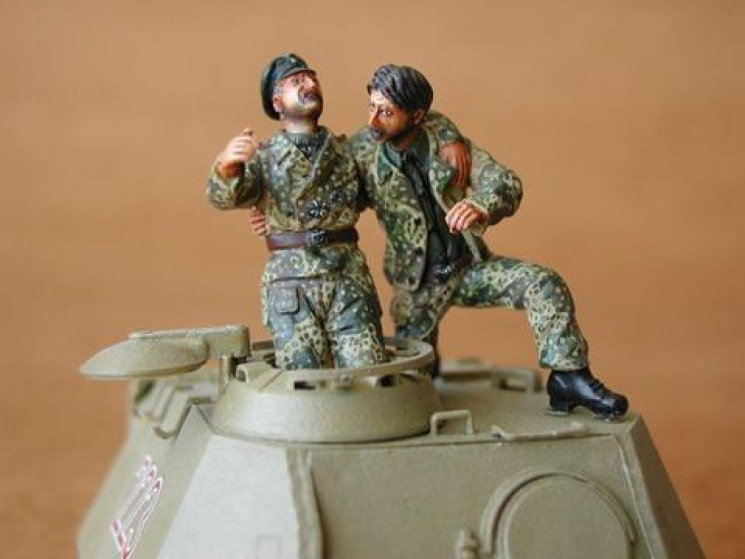 F35036 Німецький танковий екіпаж  Франція 1944 р.  (2 фіг.)