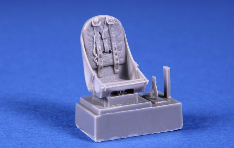 Q48336 Defiant Pilot?s Крісло з ременями 1/48