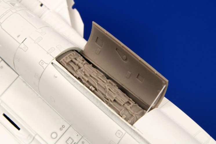 7454 F-14A Tomcat Port Engine 1/72