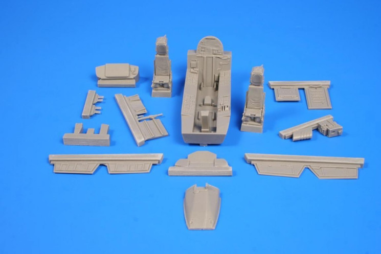 4332 Tornado IDS  інтерєр